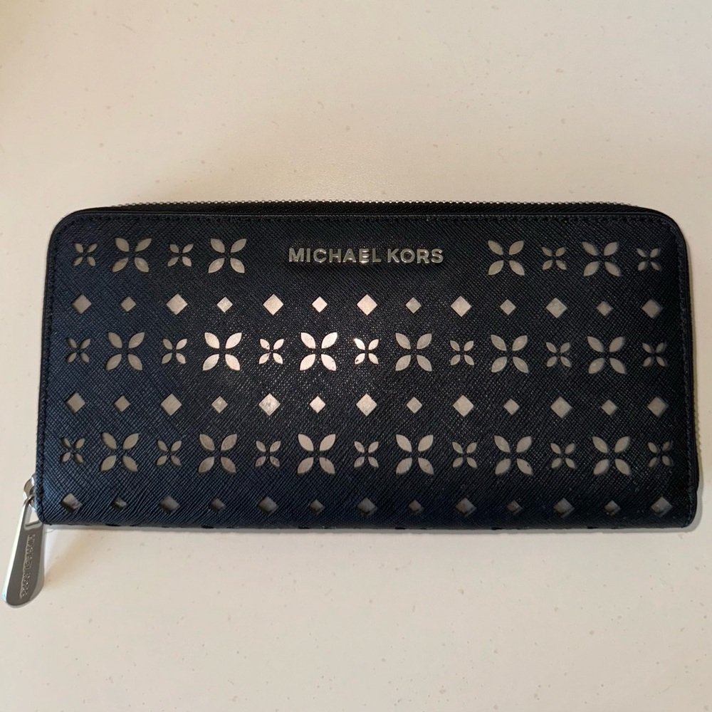 Michael Kors Black Jet Set Wallet